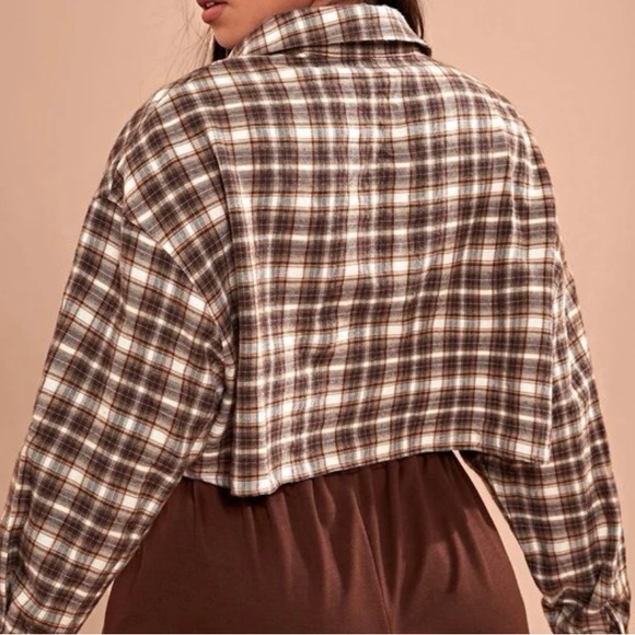 Brown plaid top NEW - Picture 2 of 2